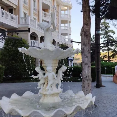 Roma Monna Апартаменти *