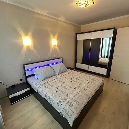 Roma Monna Apartment *